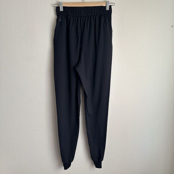 Lululemon Keep Moving Pants Womens 4 Black Mid Rise Tapered Leg 7/8 Drawstring - Picture 2 of 9